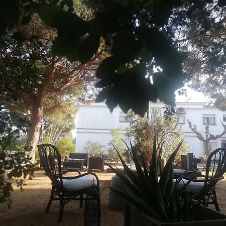 Hostal Los Pinares Lloret de Mar Bagian luar foto