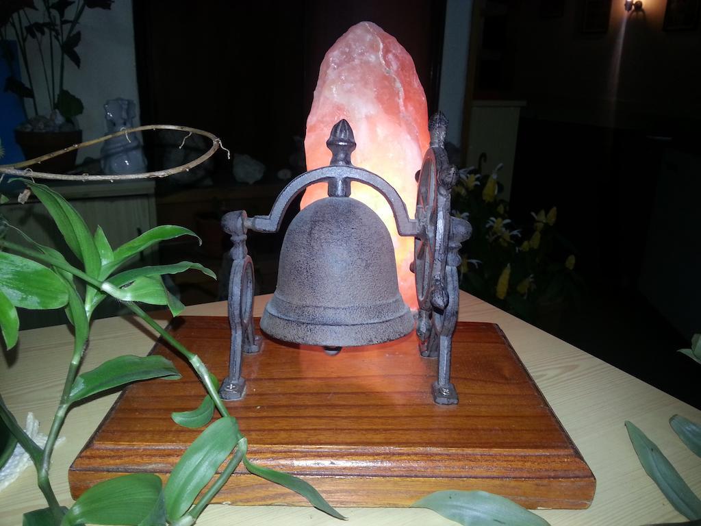 Hostal Los Pinares Lloret de Mar Bagian luar foto