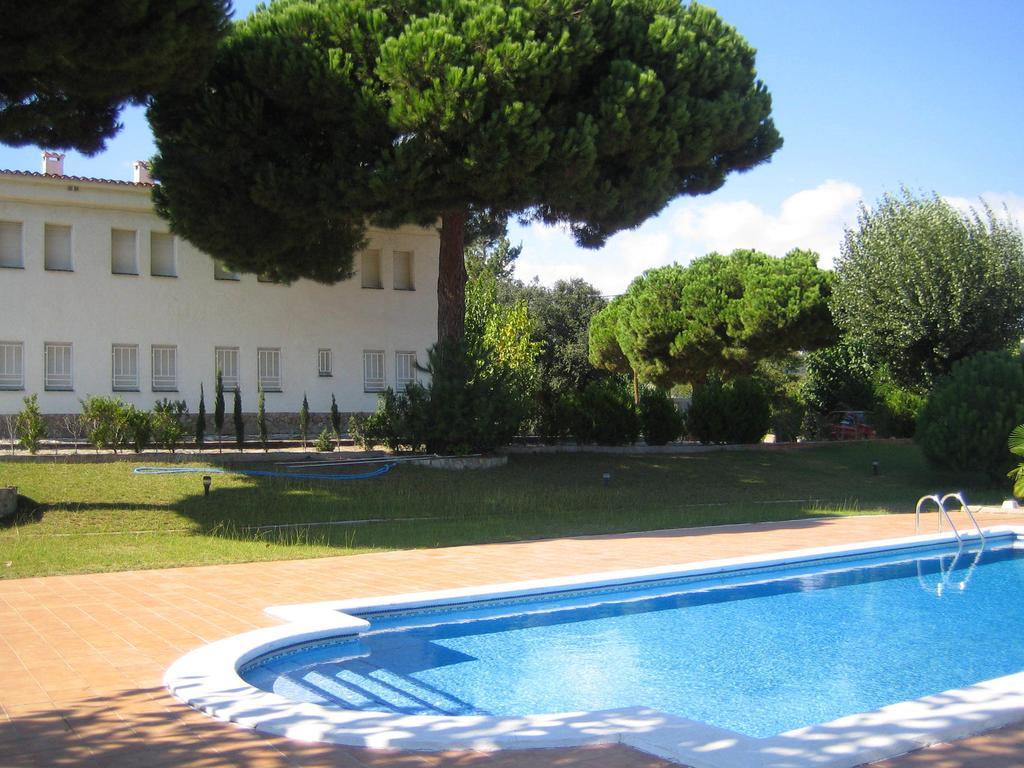 Hostal Los Pinares Lloret de Mar Bagian luar foto